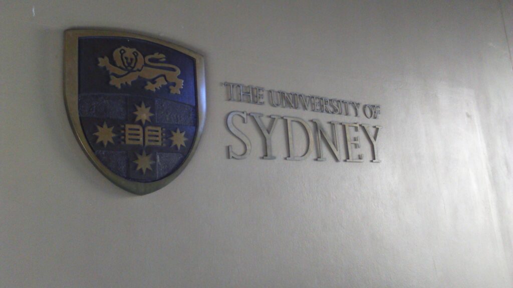 シドニー大学のエンブレム